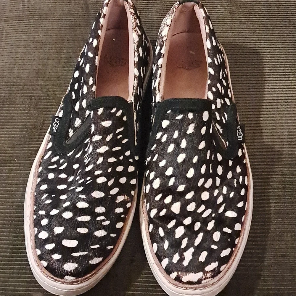 UGG Australia Soleda Exotic Calf Hair Trainer Slip On Animal Print Size 7